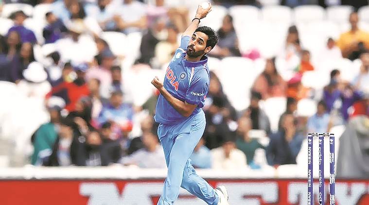 ICC World Cup 2019, Bhuvneshwar Kumar, Bhuvneshwar Kumar world cup, Bhuvneshwar Kumar bowling, World Cup 2019, world cup, India Bhuvneshwar Kumar, world cup england, indian express