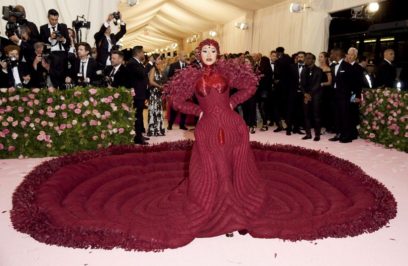 priyanka chopra, priyanka chopra met gala, priyanka chopra met gala 2019, met gala 2019, met gala, met gala best looks, met gala worst looks, met gala photos, met gala 2019 photos, met gala indian express, met gala 2019 indian express, lady gaga, dramatic looks met gala, dramatic looks met gala indian express, jared leto, ezra miller, michael urie, cardi b, men fashion met gala, male celebs met gala 2019, billy porter met gala, indian express news