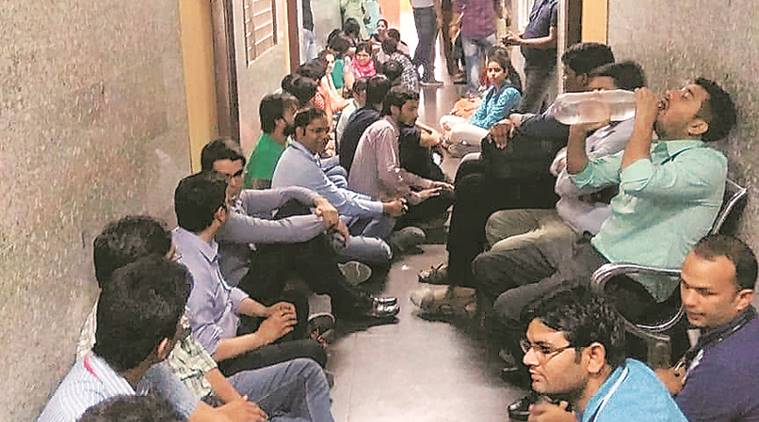Delhi, Delhi news, Delhi doctors strike, doctor salary, doctor salary strike, India news, Indian Express