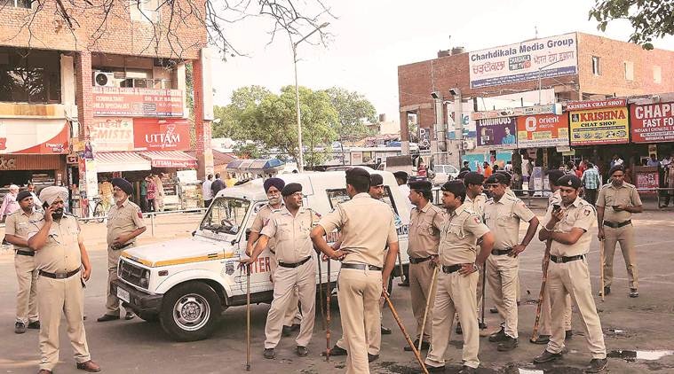 Lucknow: Land official held on graft charges