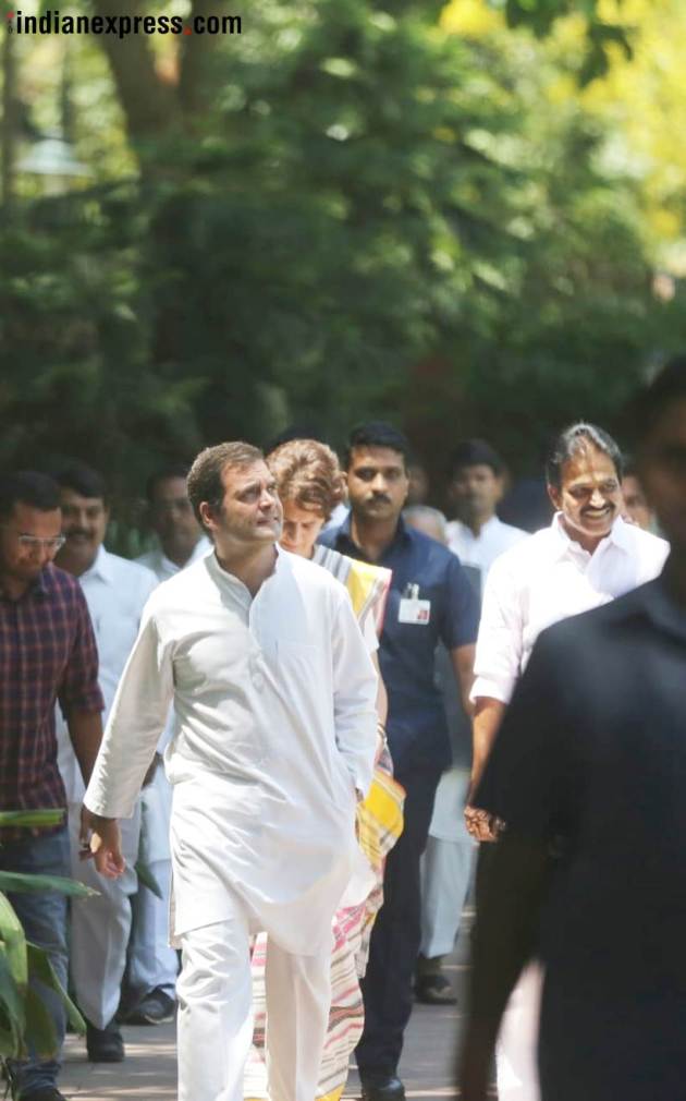 CWC meeting photos, Rahul Gandhi resignation photos, rahul gandhi, Congress, Congress leaders meeting, CWC meeting, congress party cwc meeting, lok sabha election results, Congress defeat, indian express