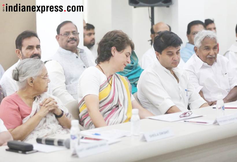rahul gandhi, Congres, Congress leaders meeting, CWC meeting, CWC meeting photos, rahul gandhi resignation, congress party cwc meeting, lok sabha election results, Congress defeat, indian express