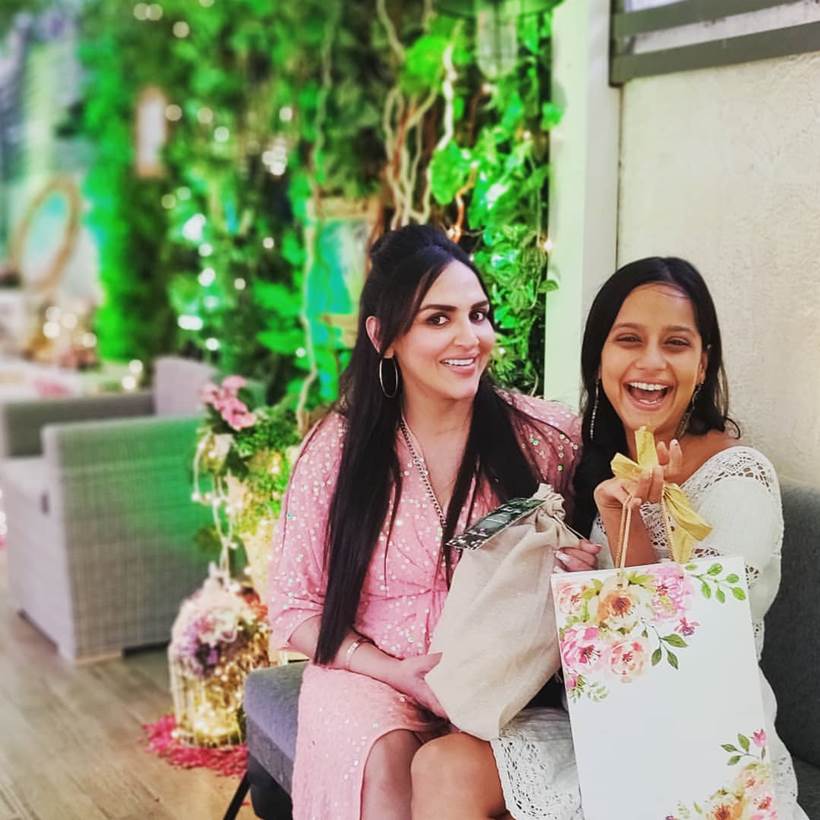 SEE PICS: Esha Deol and Bharat Takhtani look picture-perfect at her baby  shower - India Today