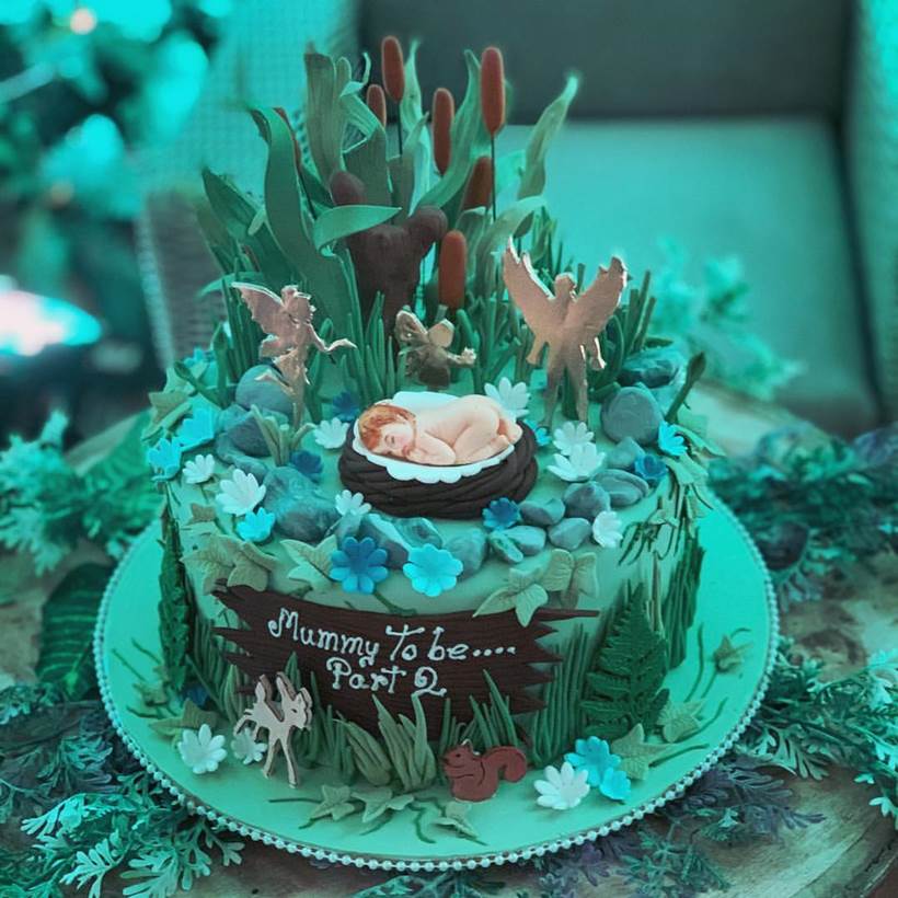 Esha deol cake