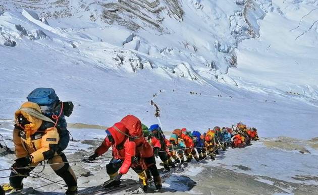 MT everest, nepal, mountaineers dead, death on everest, everest climbing, mt everest climbing, indian express