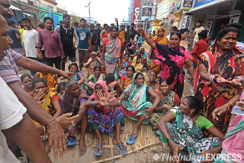cyclone fani, cyclone odisha, cyclone fani aftermath, cyclone fani aftermath photos, cyclone fani odisha, odisha cyclone, fani cyclone, cyclone fani news, Bhubaneswar cyclone cyclone fani updates, cyclone fani news updates, cyclone fani death toll, cyclone fani relief operations, india news, Indian Express