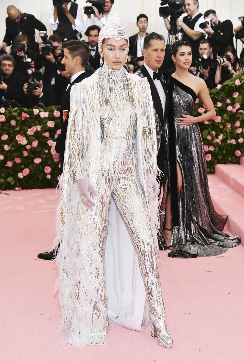 priyanka chopra, priyanka chopra met gala, priyanka chopra met gala 2019, met gala 2019, met gala, met gala best looks, met gala worst looks, met gala photos, met gala 2019 photos, met gala indian express, met gala 2019 indian express, lady gaga, dramatic looks met gala, dramatic looks met gala indian express, jared leto, ezra miller, michael urie, cardi b, men fashion met gala, male celebs met gala 2019, billy porter met gala, indian express news