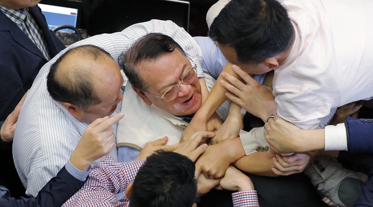 China, Chinese rule, Hong Kong, Hong Kong extradition, extradition law, Extradition in Hong Kong, Hong Kong legislature, Hong Kong legislature, Hong Kong government, world news, Indian Express