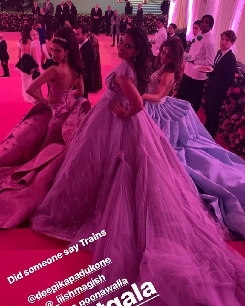 isha ambani. deepika, natasha