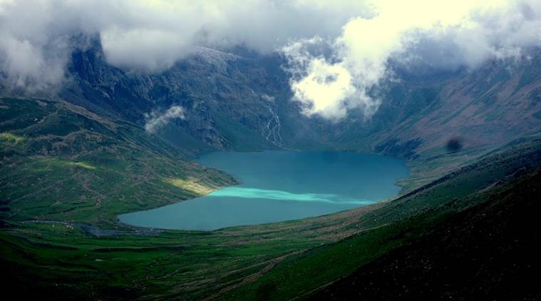 kashmir, kashmir travel, kashmir travel diaries, kashmir lake, indian express, indian express news