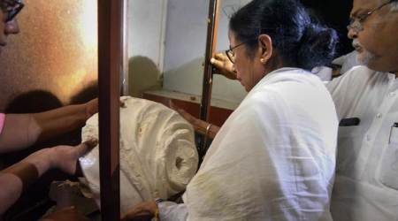 PM Modi says will build 'grand statue' of Vidyasagar, Mamata says don't need BJP's money
