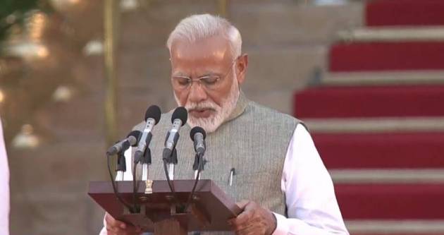 Scenes from Rashtrapati Bhavan as PM Modi and Cabinet of ministers take ...