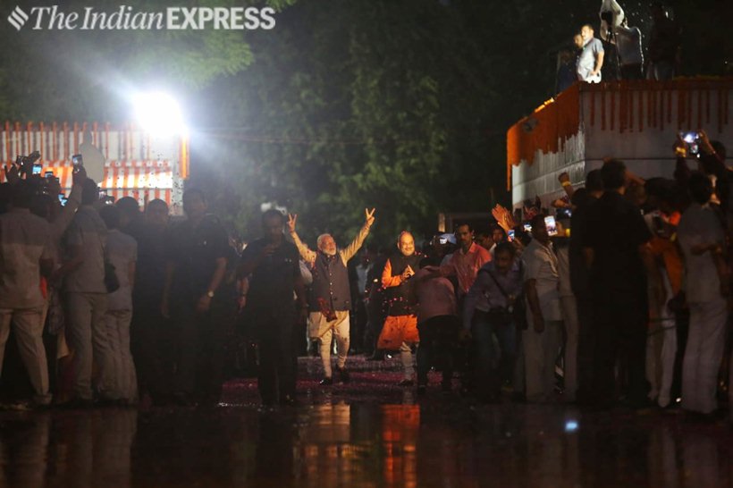 bjp, bjp celebrations, pm modi, modi wave, modi 2.0, amit shah, tsunamo, bjp lok sabha elections, bjp lok sabha election result, lok sabha election results, election results, election results 2019, bjp victory, bjp seats, bjp result, election news, indian express