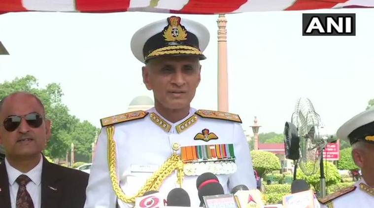 Karambir Singh, Karambir Singh new navy chief, Karambir Singh takes charge as navy chief, navy chief, sunil lamba, Karambir Singh takes oath as navy chief, indian navy