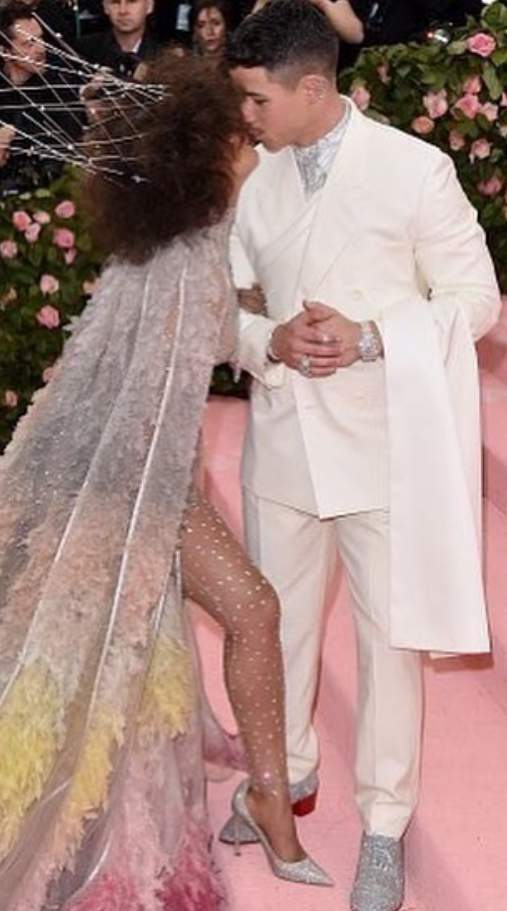 priyanka chopra, nick jonas pics met gala