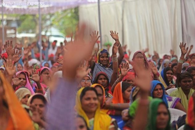 priyanka gandhi, priyanka gandhi vadra, priyanka gandhi photos, priyanka gandhi election campaign, congress up east incharge, rae bareli, lok sabha elections 2019, election news, indian express