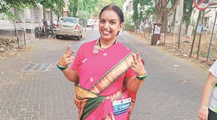 Pune woman runs marathon in saree