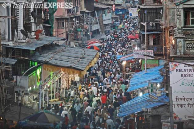 ramadan, ramzan, ramadan 2019, ramzan 2019 photos, ramadan 2019 photos, how muslims are observing ramadan, ramadan 2019 india, ramadan mubarak, ramadan quotes, ramadan wishes, ramadan 2019 date, ramadan 2018 time table, indian express, indian express news