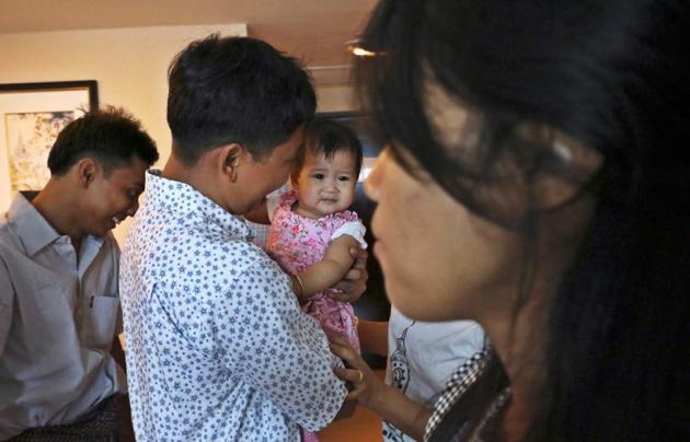 reuters journalists, reuters journalists rohingya, reuters journalist freed, reuters journalist photos, myanmar jail reuters journalists, WA LONE, KYAW SOE OO, reuters report rohingya, world news, indian express