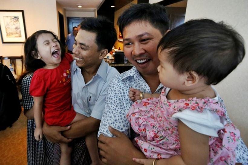reuters journalists, reuters journalists rohingya, reuters journalist freed, reuters journalist photos, myanmar jail reuters journalists, WA LONE, KYAW SOE OO, reuters report rohingya, world news, indian express