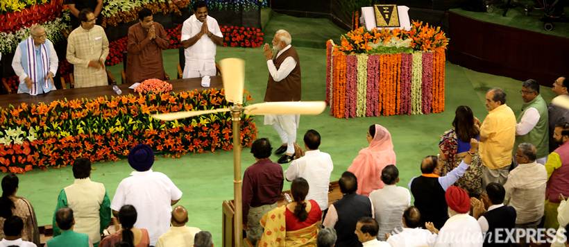 nda parliament meet, Narendra Modi, Narendra Modi parliament, Lok sabha elections BJP, Lok sabha elections results, BJP, PM Modi, Modi parliament speech, Lok Sabha election results, LK Advani, india news, Indian Express