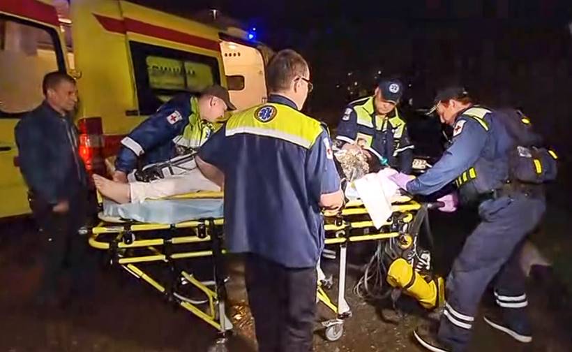 Russian passenger plane fire, Russia plane fire, russian plane fire photos, Russia plane crash, Aeroflot passenger plane fire, plane catches fire, Russian plane fire dead, Russian plane fire death toll, World news, Indian Express