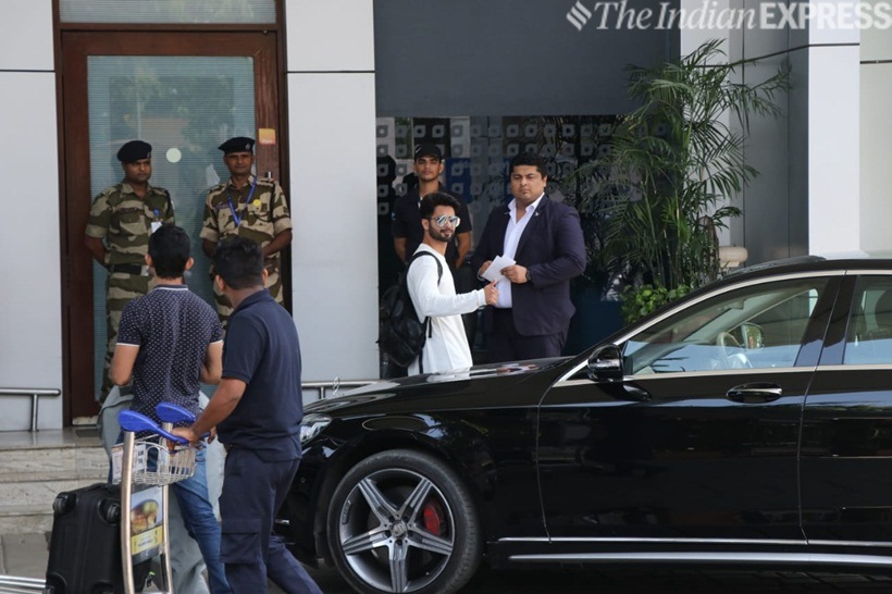 shahid kapoor heads for prime minister narendra modi swearing-in ceremony