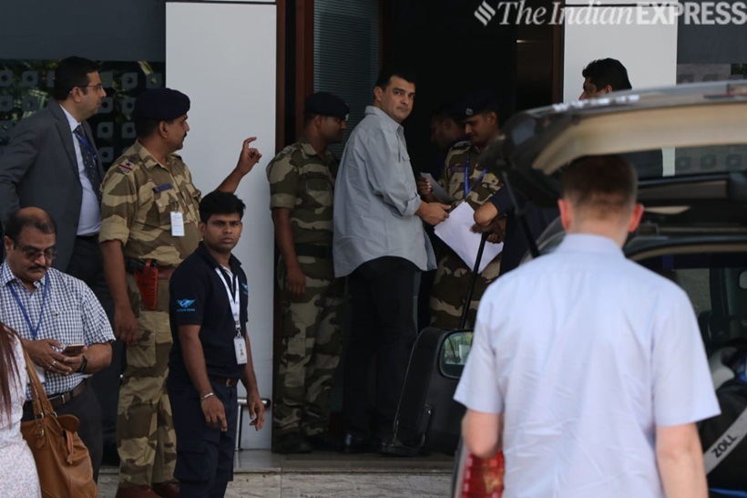 siddharth roy kapur heads for prime minister narendra modi swearing-in ceremony