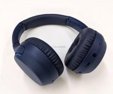 Sony WH-XB700, Sony WH-XB700 headphones review, Sony WH-XB700 review, Sony WH-XB700 headphones, Sony WH-XB700 price in India, Sony WH-XB700 specifications, Sony WH-XB700 features