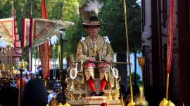 Newly crowned Thai king carried through Bangkok in royal procession