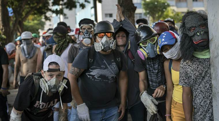 Venezuelan protests peter out as Maduro hangs on; US and Russia squabble