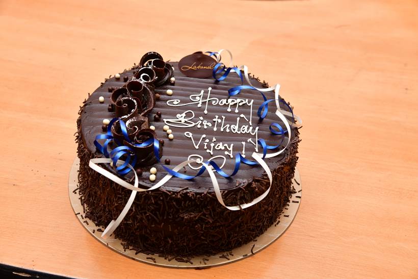 Vijay Deverakonda birthday cake