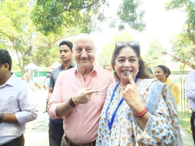 lok sabha elections 2019, lok sabha elections photos, lok sabha elections images, lok sabha elections pics, punjab lok sabha elections, punjab lok sabha elections photos, west bengal lok sabha polls photos,