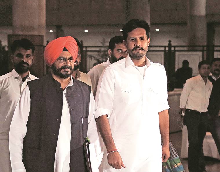 Harsimrat, Warring face more questions from public, but offer no answers