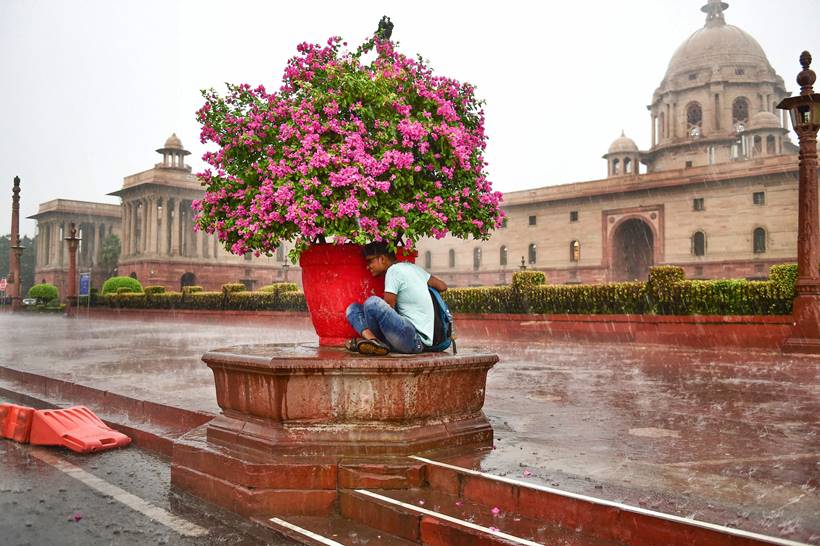 weather, delhi weather today, delhi weather photos, weather today, today weather, weather report, weather warning, weather report today, weather forecast, weather forecast today, weather forecast report, weather forecast today in delhi, delhi weather, noida weather, weather today in lucknow,imd forecast today, imd weather forecast, weather news, indian express
