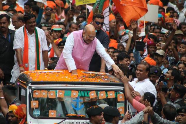 amit shah roadshow violence, amit shah rally clashes, amit shah roadshow fire, amit shah rally fire, amit shah, amit shah kolkata roadshow, amit shah kolkata rally, amit shah bengal rally, amit shah kolkata, kolkata election news