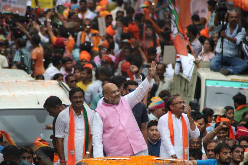 amit shah roadshow violence, amit shah rally clashes, amit shah roadshow fire, amit shah rally fire, amit shah, amit shah kolkata roadshow, amit shah kolkata rally, amit shah bengal rally, amit shah kolkata, kolkata election news