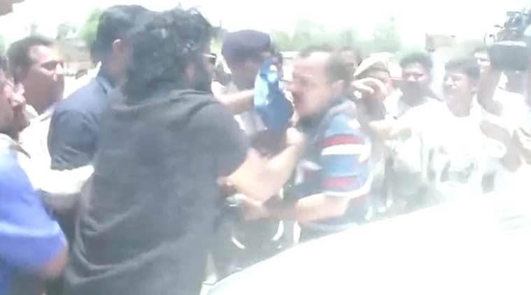 Tej Pratap Yadav, Tej pratap yadav video, Tej pratap bodyguards beat photographer, Tej pratap bihar, Bihar news, RJD, Lok Sabha elections 2019