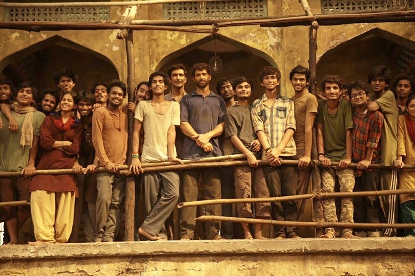 super 30 trailer views