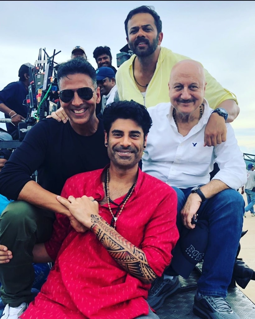 anupam kher with akshay kumar and rohit shetty