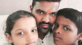 avdhesh dubey, train hawker, viral video, videos of politicians, parody of politicians, indian express