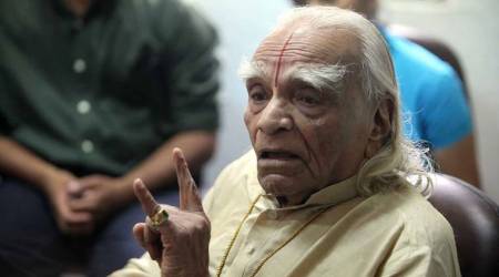 Bellur Krishnamachar Sundararaja Iyengar, B K S Iyengar, indianexpress.com, indianexpressonline, indianexpressnews, indianexpress, life positive, yoga day 2019, yoga day, yoga day, B K S Iyengar on yoga, BKS, Iyengar yoga benefits, what is iyengar yoga, iyengar yoga health news, iyengar yoga founder, who is BKS, inspiring thoughts, yoga love, thoughtful messages, good morning wishes, good morning world, yoga benefits, are yoga asanas good, which yoga asanas to try, Iyrngar yoga asanas, mind yoga, body yoga, self yoga, mindfulness, awareness, BKS Iyengar inspiring videos, Yoga Iyengar, Iyengar Yoga techniques, motivating BKS Iyengar video, BKS Iyengar Pune, yoga guruji BKS Iyengar, BKS Iyengar legacy Pune, Iyengar yoga Pune, Iyengar Yoga techniques, how to perform iyrngar yoga, Iyengar Yoga community, iyengar yoga teaching in india, B K S Iyengar India, guru-shishya yoga, yoga day wishes, yoga day messages, yoga day inspiring thoughts, yoga day quotes,