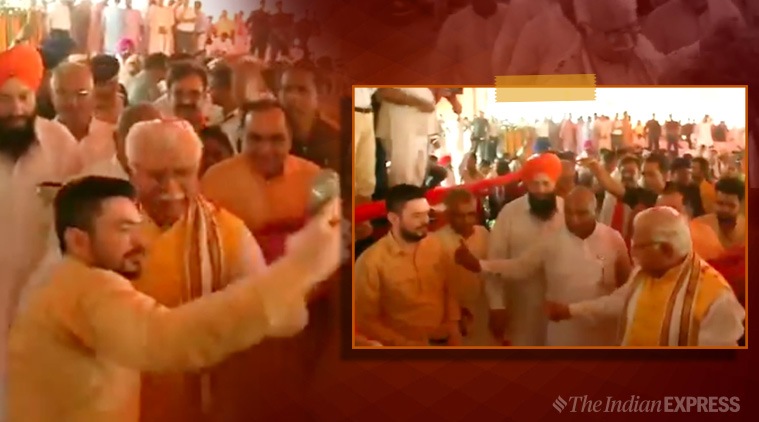 CM Manohar Lal Khattar, Manohar Lal Khattar, Manohar Lal Khattar viral video, Khattar selfie viral video, 