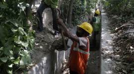 Delhi, Delhi news, delhi roads, delhi septic tanks, Delhi PWD, scavengers, Manual scavenging, delhi monsoon, delhi roads, contract workers septic cleaners, Indian Express