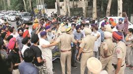 harsimrat kaur badal, Delhi police, sikh man attacked Delhi, sikh man clash Delhi police, punjab news
