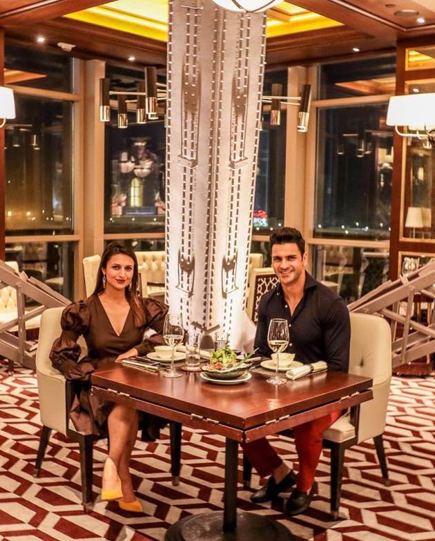 Divyanka Tripathi vivek dinner photo