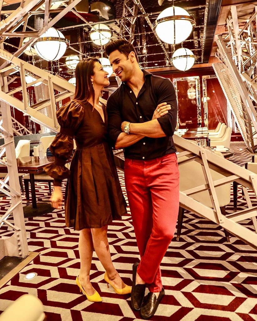 Divyanka Tripathi vivek photo