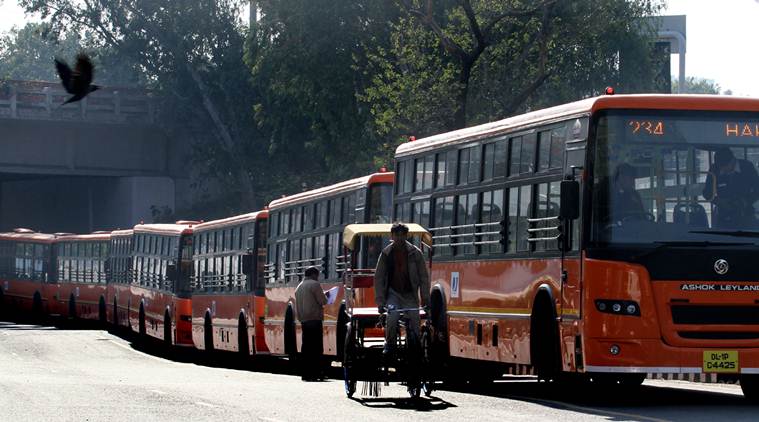 Delhi bus service, delhi buses lockdown, delhi to UP bus lockdown, buses impounded, delhi news, indian express, buses out of delhi lockdown