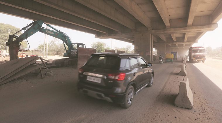 Chandigarh, Chandigarh news, Kharar Flyover, flyover construction, Kharar road condition, bridge construction, Kharar bridge construction, Indian Express news, Latest news.