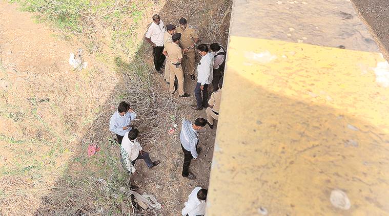 graffiti, Mumbai graffitti on isis, isis graffiti, graffiti praising isis, navi mumbai, navi mumbai graffiti, isis news, indian express